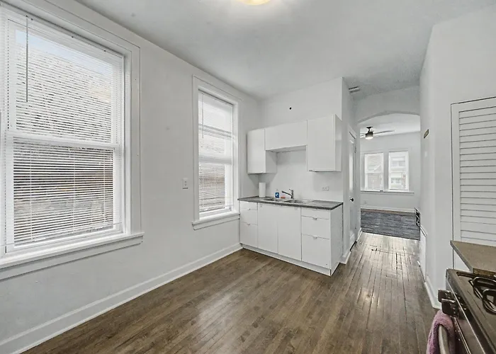 Cozy Pilsen 2br Appartement *