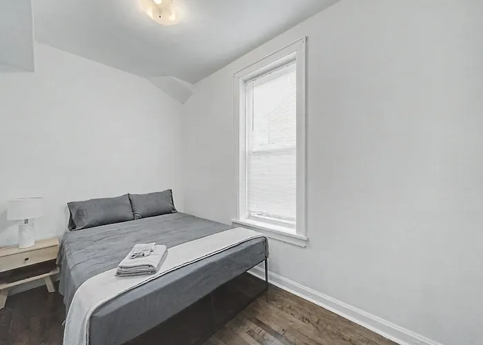 Cozy Pilsen 2br